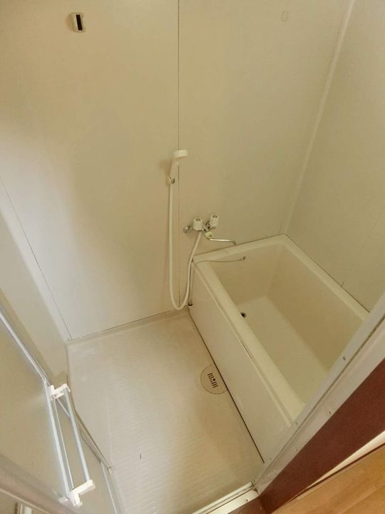 シャンセ赤坂101の風呂