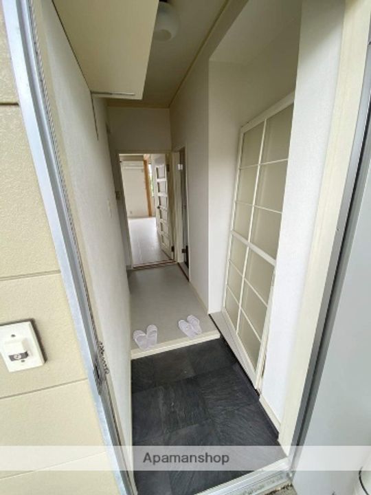 レジデンスHIROTA202の玄関