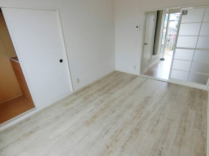 レピュート赤坂203の内装