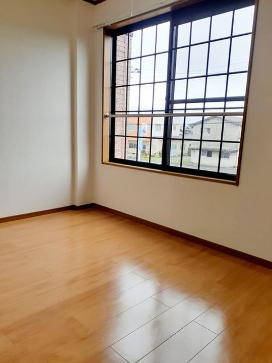 ボンヌ・シャンス一番館のその他画像