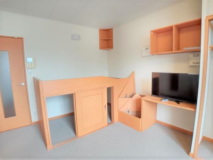 レオパレスサンライズ大川の居間