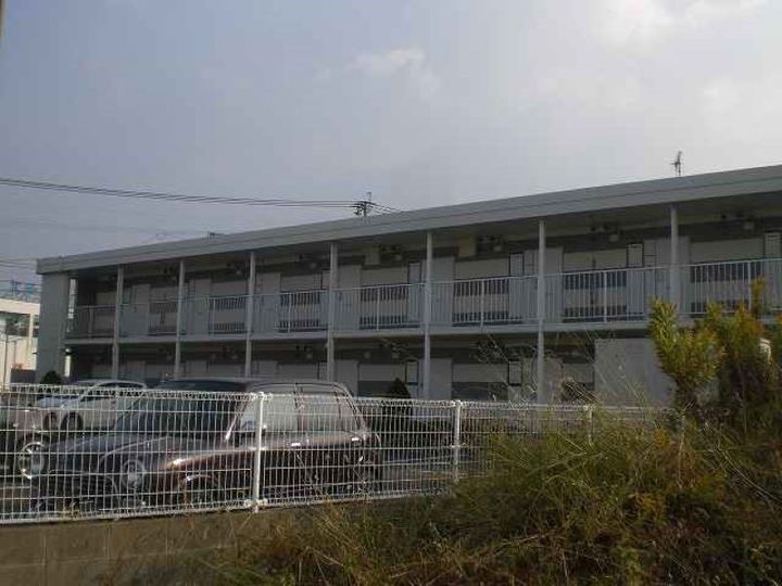 レオパレスわかみや207の外観