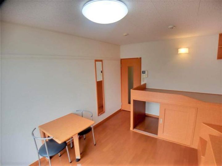 レオパレスこころの居間