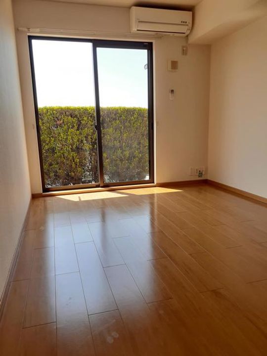 エレガンツァの居間