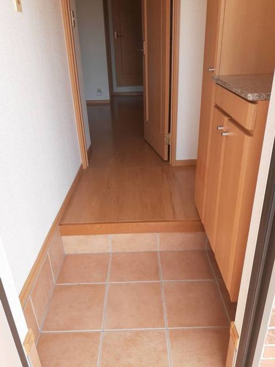 エレガンツァの玄関