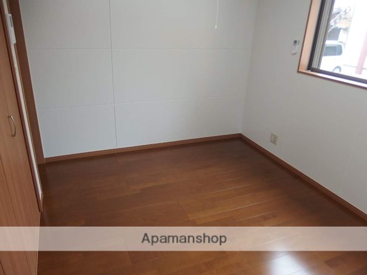 サンマリノ龍ケ原A棟101の居間