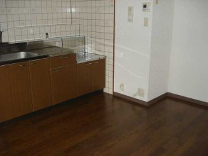 ファミリーレジデンス205のキッチン