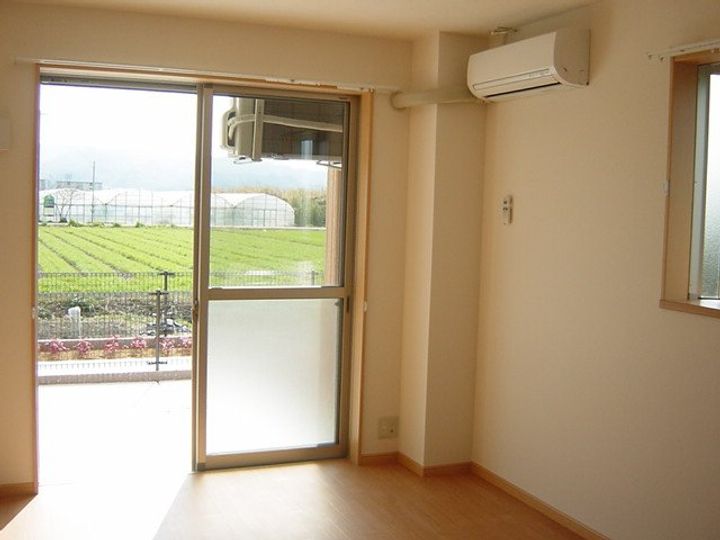クレオール202の居間