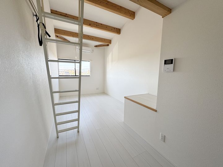 ナナザスタイル鶴田B-6の内装