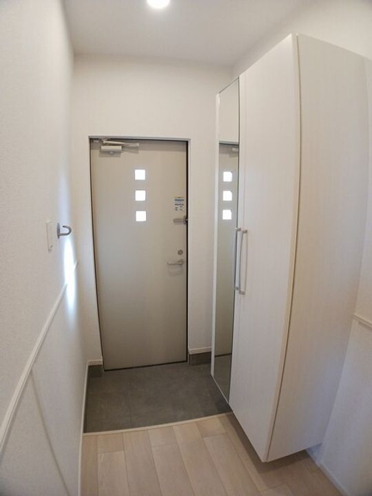 グレイス・アンジュの玄関