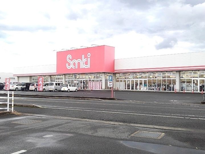 グレイス・アンジュの周辺