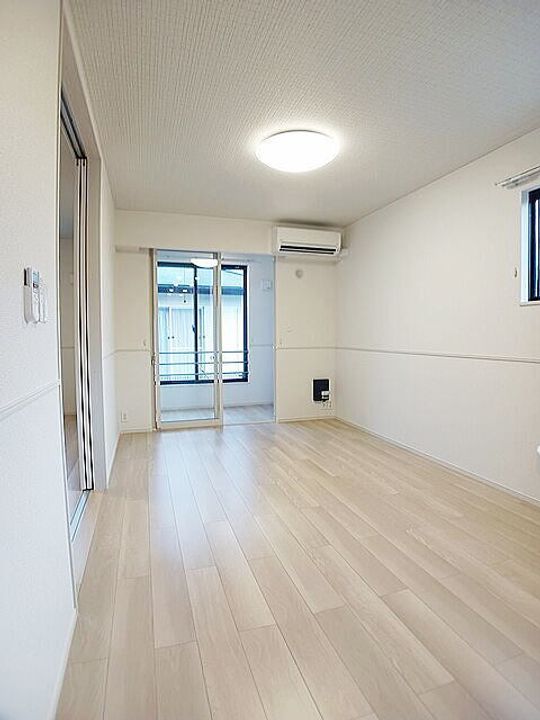 LUXORーT Ⅱの居間