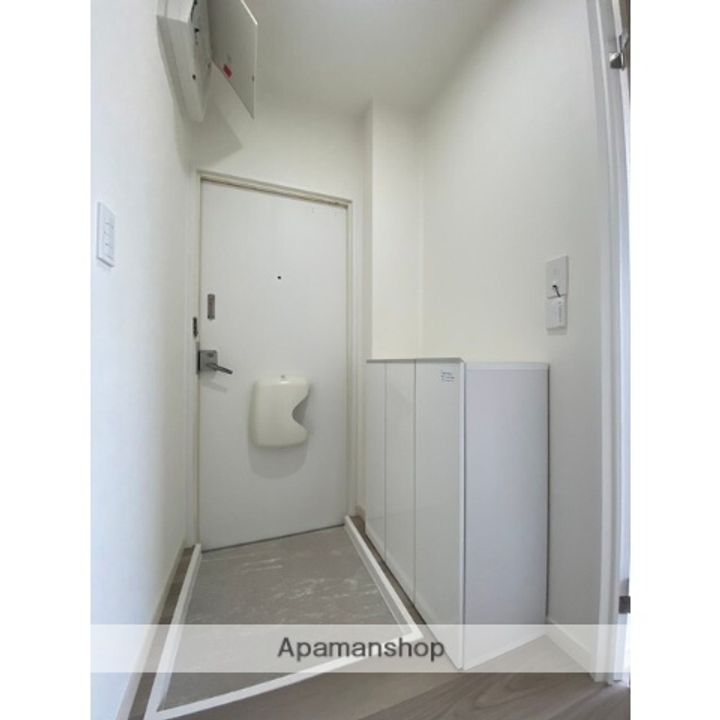 パナハイツいづみ102の玄関