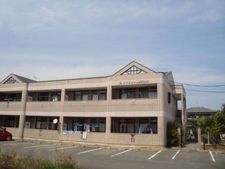 ファミリーレジデンス205の外観