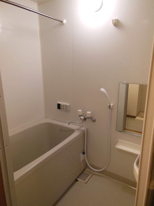 カーサ・ソレイユ三番館の風呂