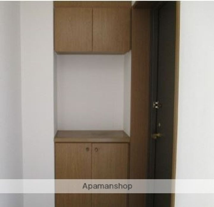 スワレーレ室見の玄関