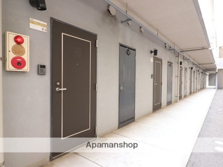 アンプルールベトン筑紫通りの外観