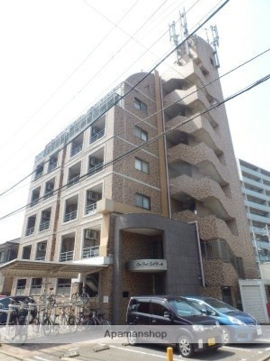 福岡県福岡市中央区地行4丁目の賃貸マンションの外観