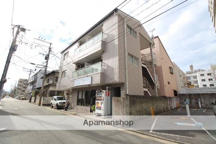 アイズスクウェアの外観