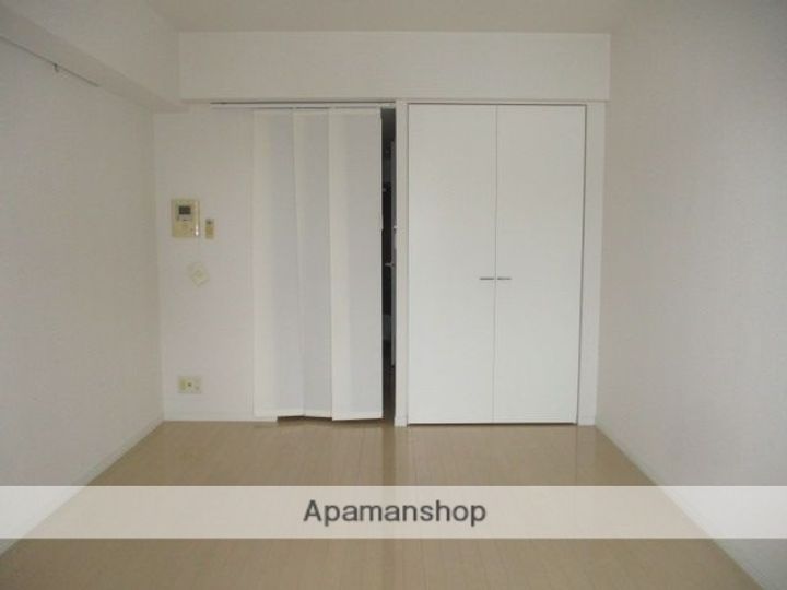 福岡県福岡市博多区博多駅南3丁目の賃貸マンションの居間