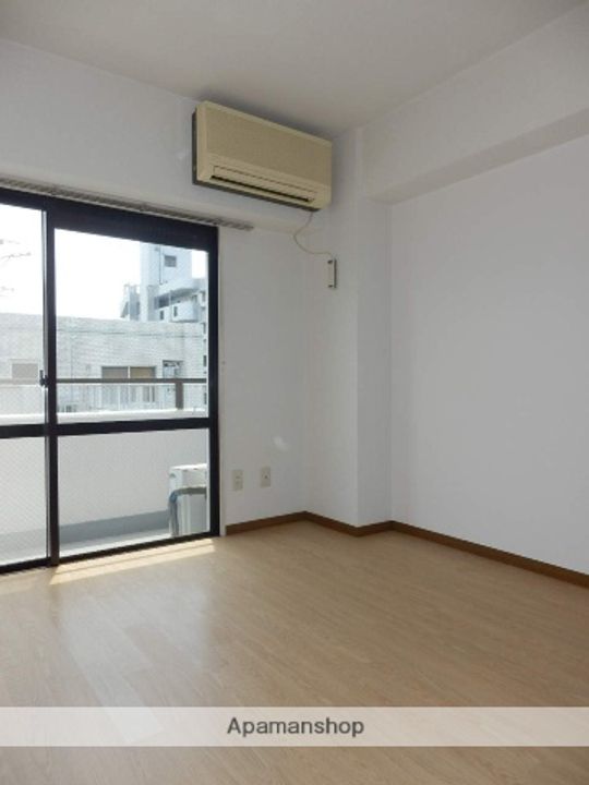 ドルチェ平尾の居間