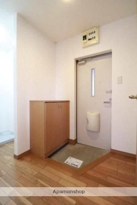 サンラーク次郎丸の玄関