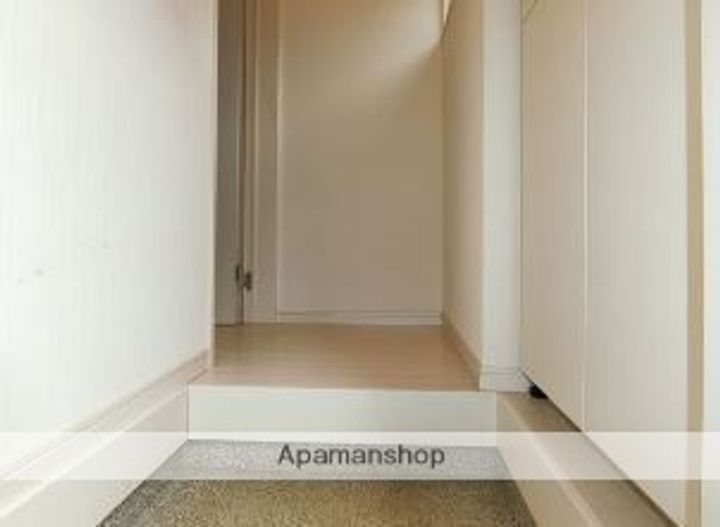 リンデン小笹の玄関