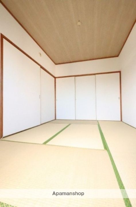 クレール寺塚の内装