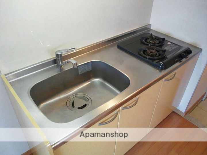 ピュアドームラシュールイン博多のキッチン