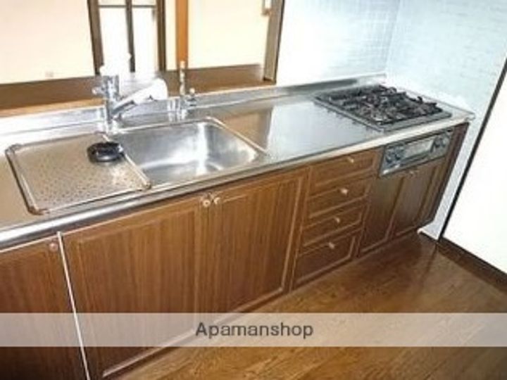 ロマネスク平和第2のキッチン