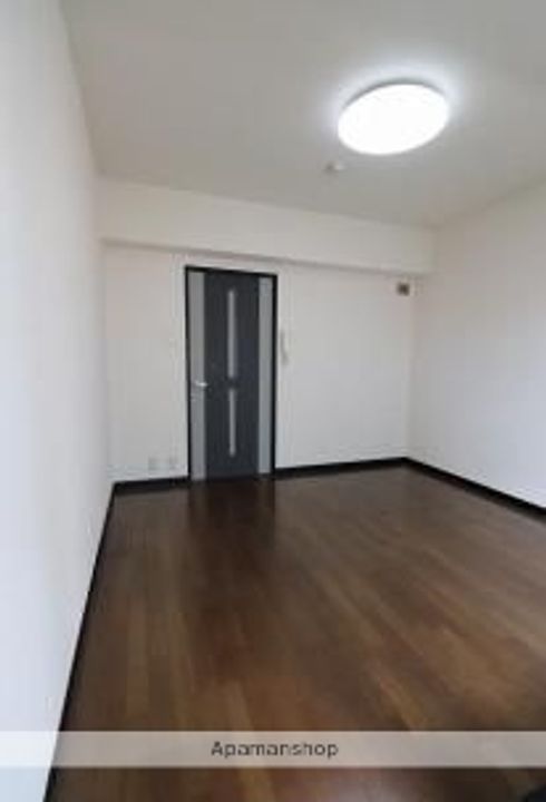 ポルグラシア大手門の居間