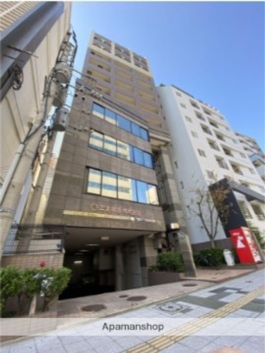 ポルグラシア大手門の外観