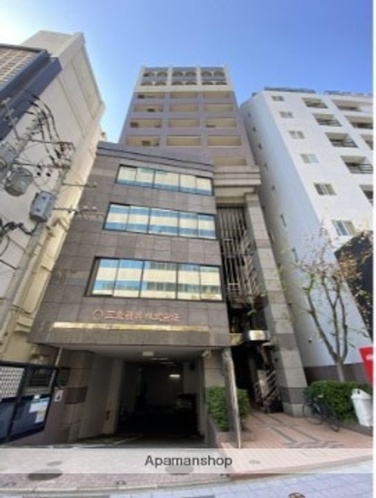 ポルグラシア大手門の外観