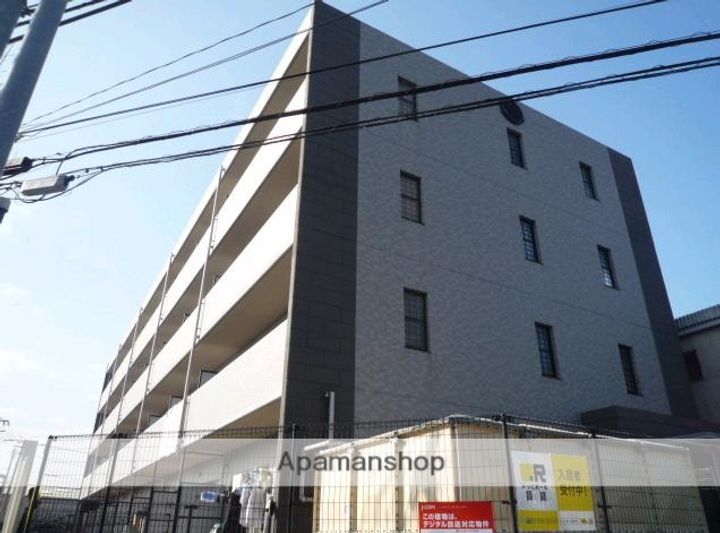 アンプルールベトン筑紫通りの外観