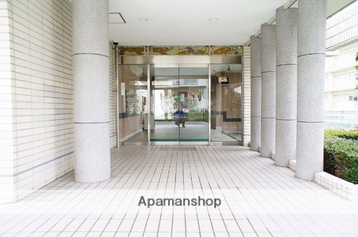 ローヤルマンション野間Ⅱの外観