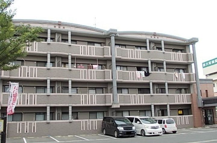 クレセント・ウエストの外観