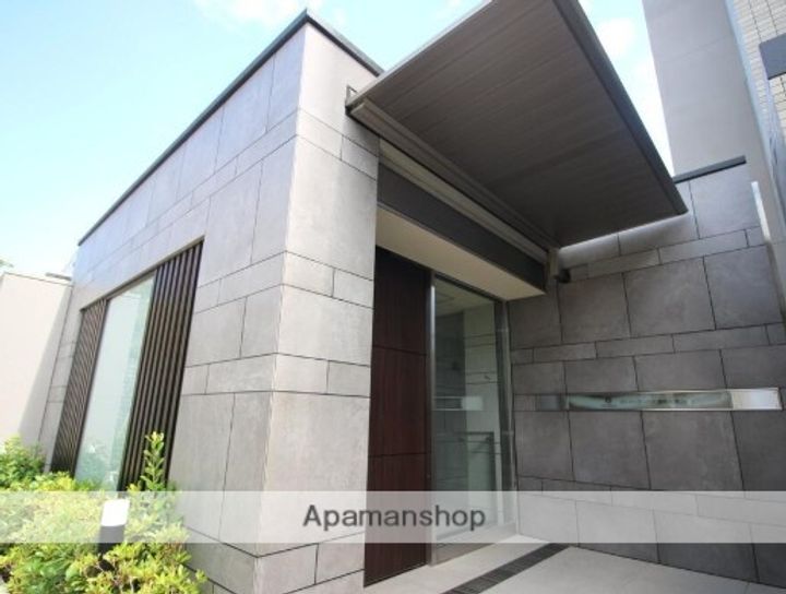 ザ・パークハウス藤崎紅葉山の外観