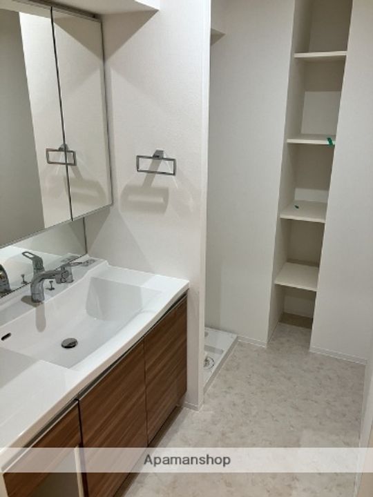 CREST西新の内装