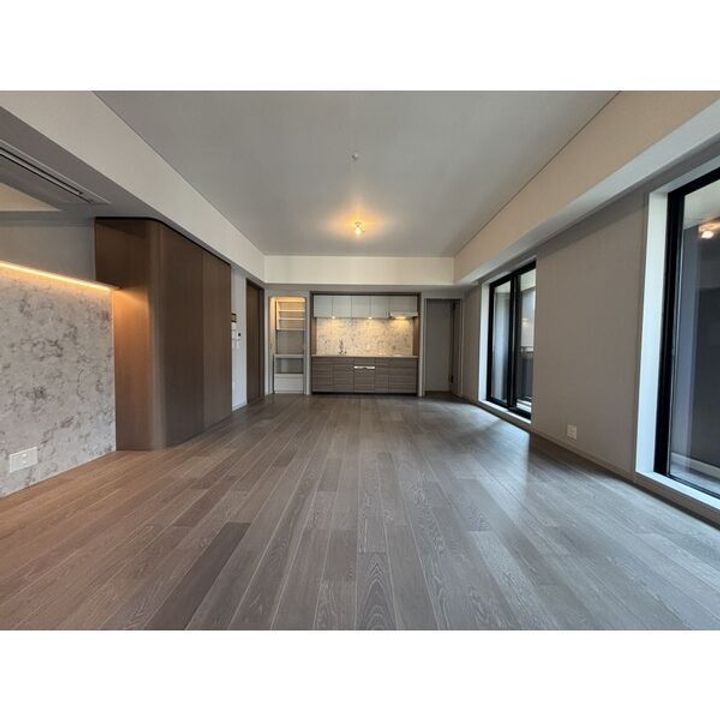 グランドメゾン福岡THE CENTRAL LUXEの居間