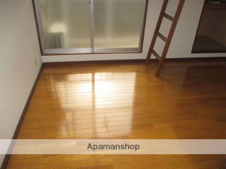 ステーションハイツの居間