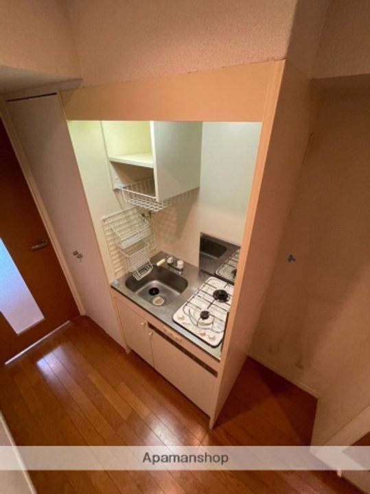 サヴォイステーションのキッチン