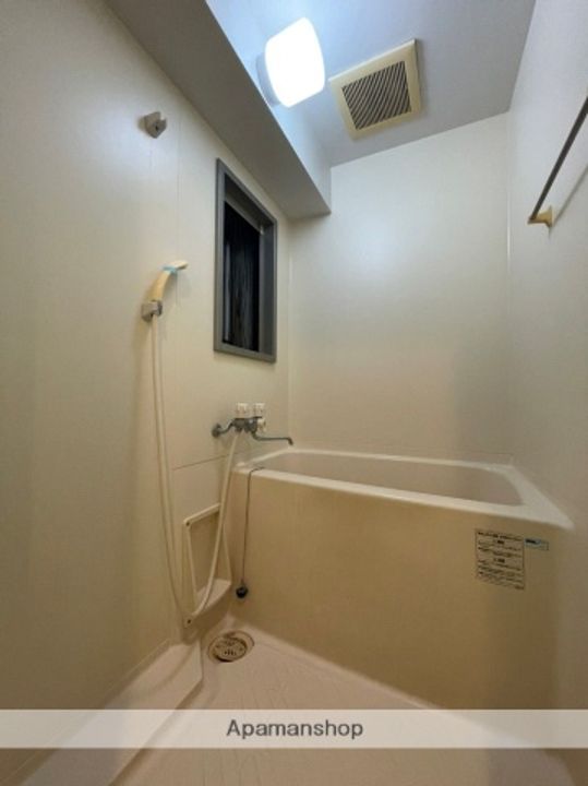 サヴォイステーションの風呂