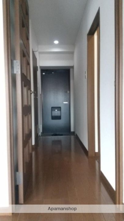 アミッドグリーン大濠弐番館の玄関