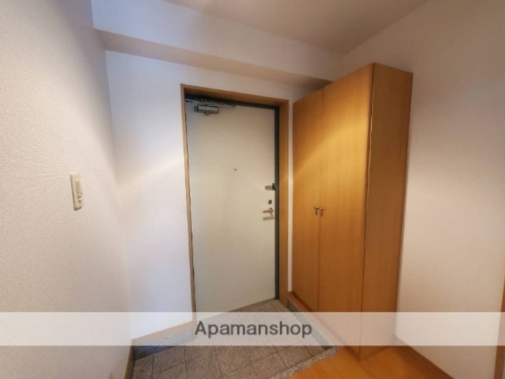 エレガンスマルフクの玄関