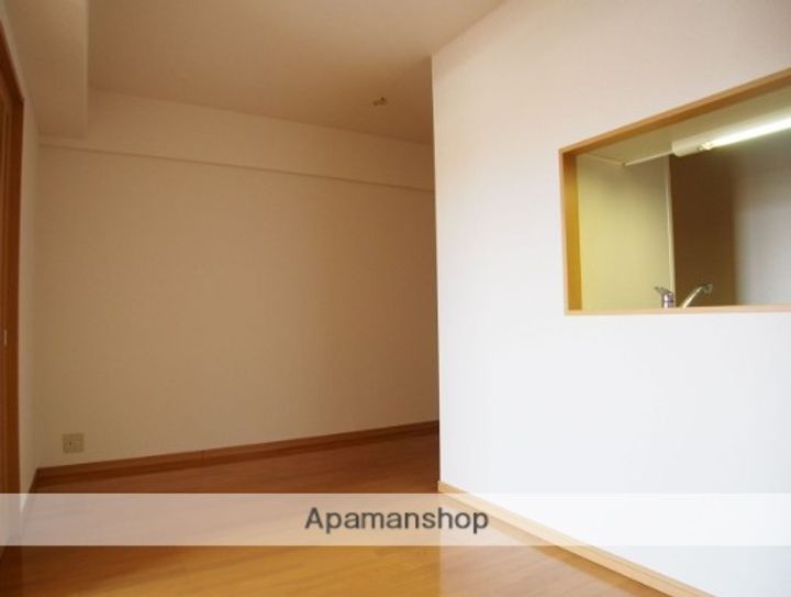 エレガンスマルフクの居間