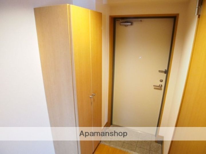 エレガンスマルフクの玄関