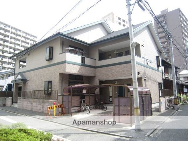 タウンハウス7番館の外観