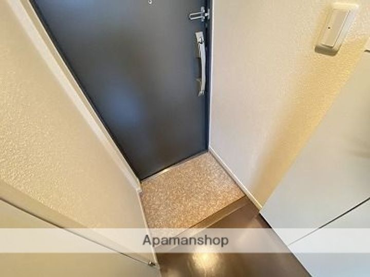 アクアシティ渡辺通の玄関