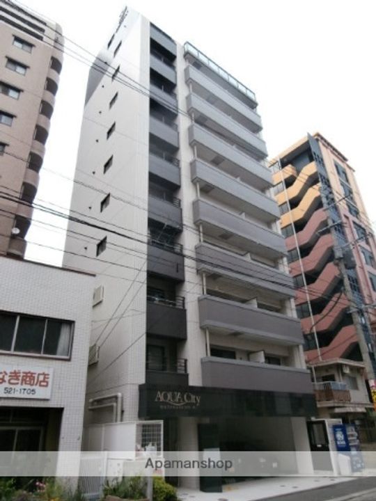 アクアシティ渡辺通の外観