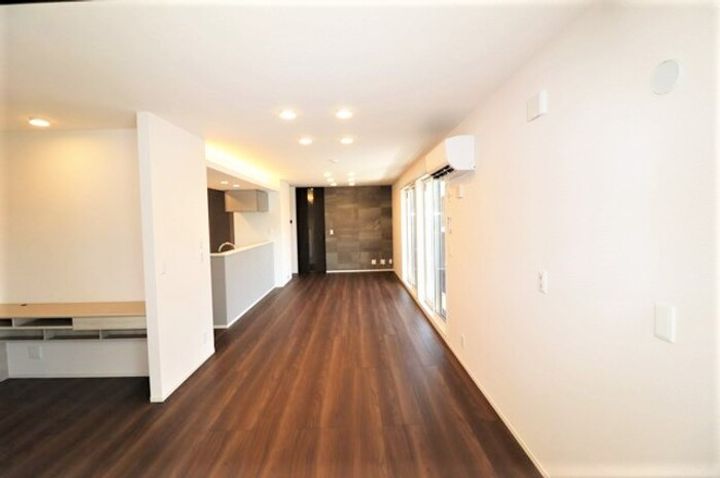 リトルノナチカの居間